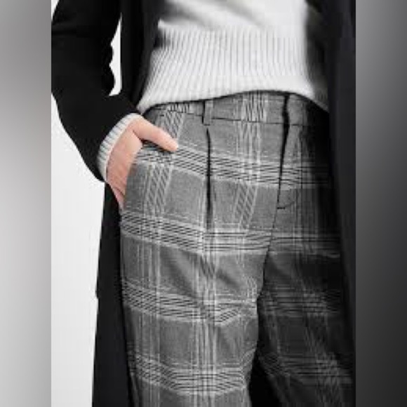 Banana Republic NWOT High Rise Pleated Tapered Leg Plaid Trousers - Picture 3 of 8
